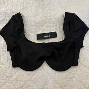Black lulus crop top